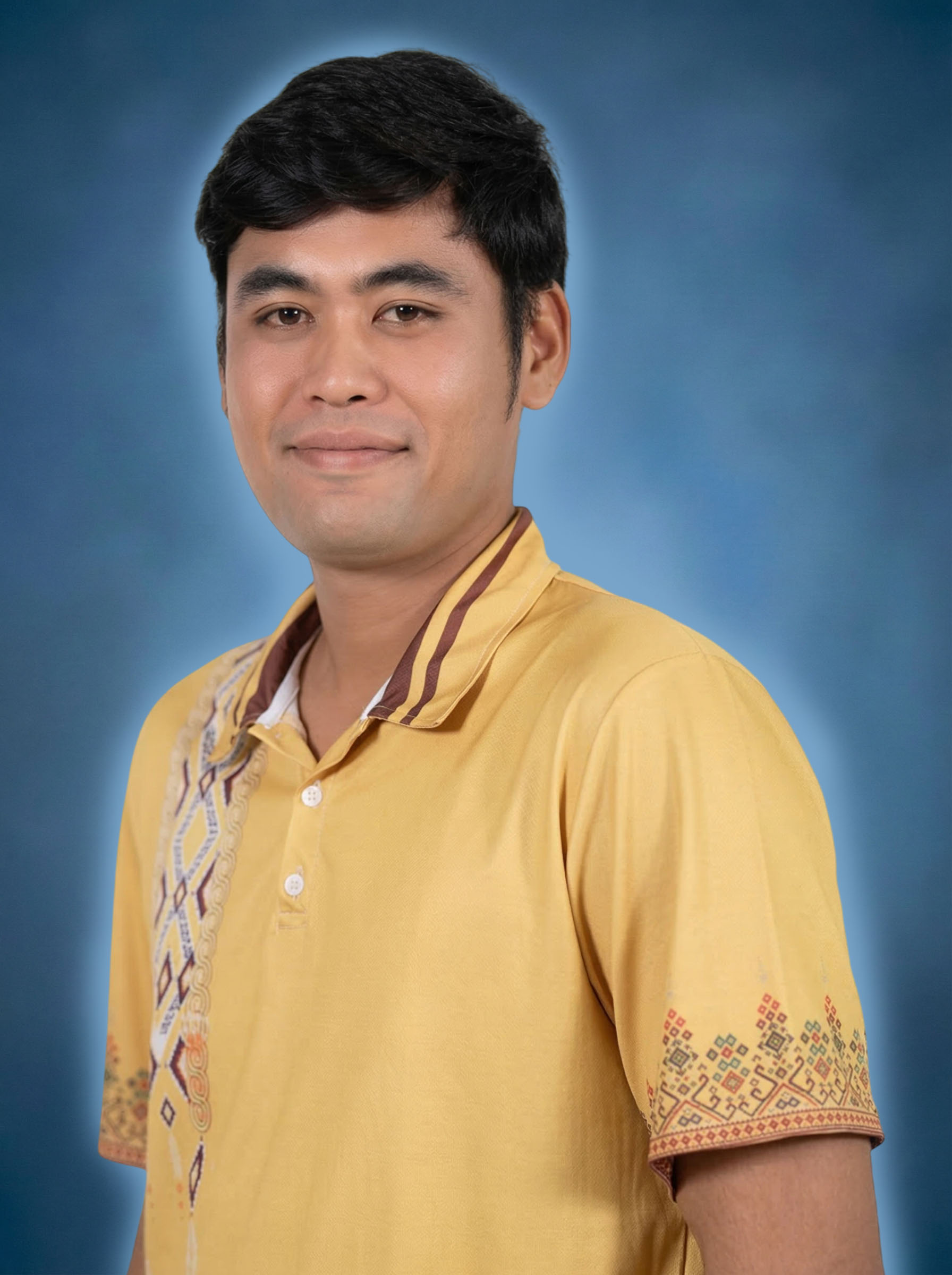 นายเดชสกุล นุ้ยนิ่ง